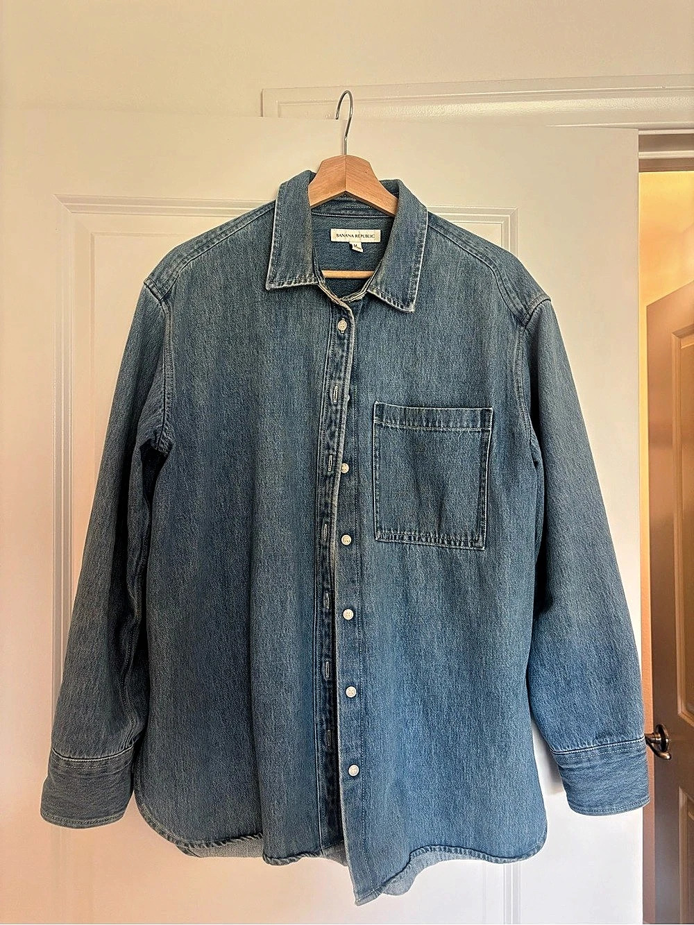Banana Republic Relaxed-Fit Denim Shirt Jacket in Blue Medium